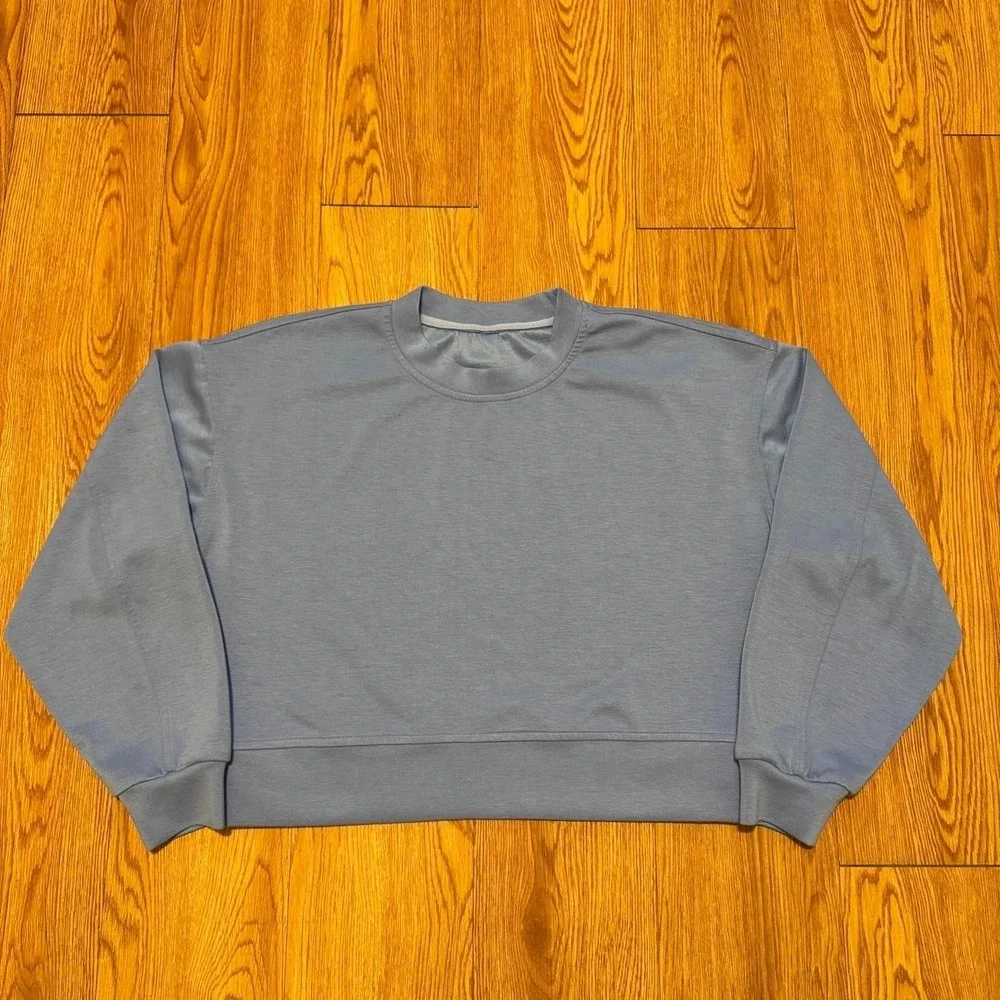 Lululemon Women's Perfectly Oversized Cropped Crew Fits 4 Softstreme Blue